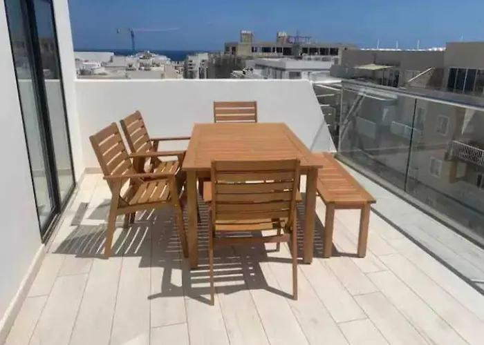 Duplex Penthouse Qawra Malta