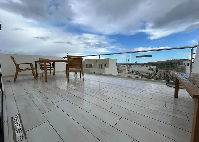 Duplex Penthouse Qawra Malta
