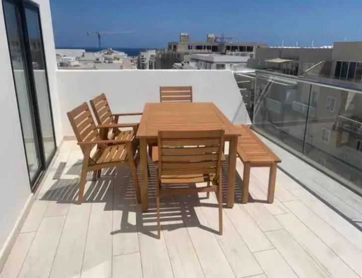 Duplex Penthouse Qawra Malta *